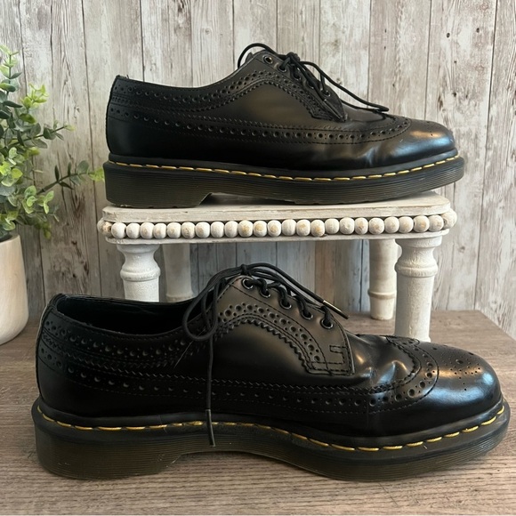 Dr. Martens Black Leather Brogue Oxfords 3989 Yellow Stitch Size 9 Mens 10 Women main image 4